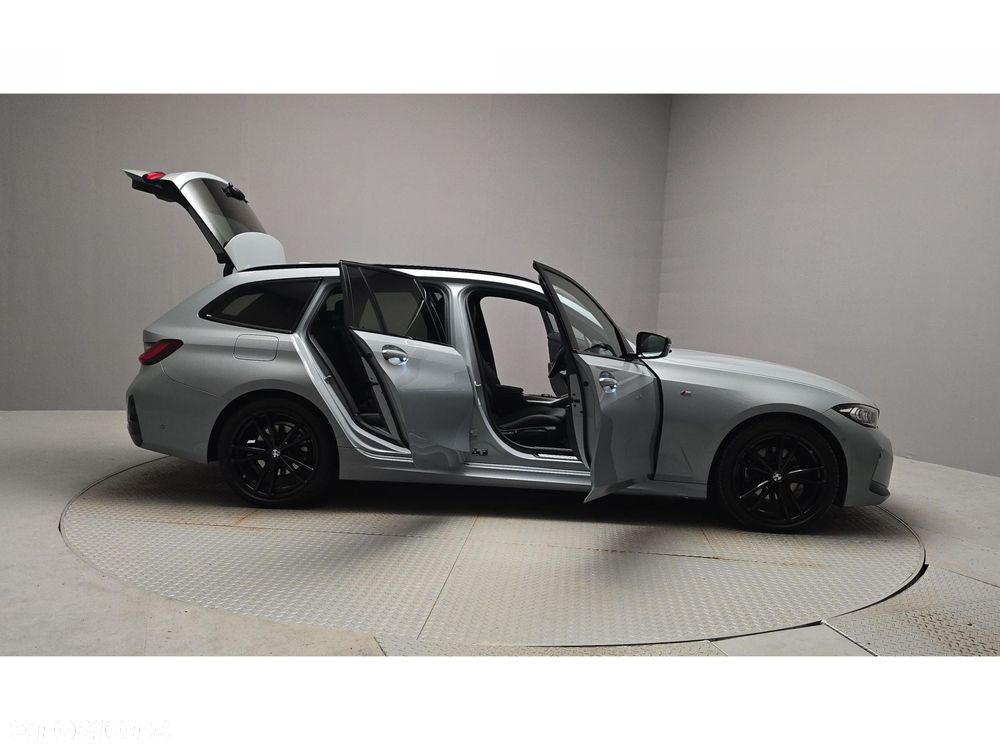 BMW Seria 3 320d xDrive M Sport - 11