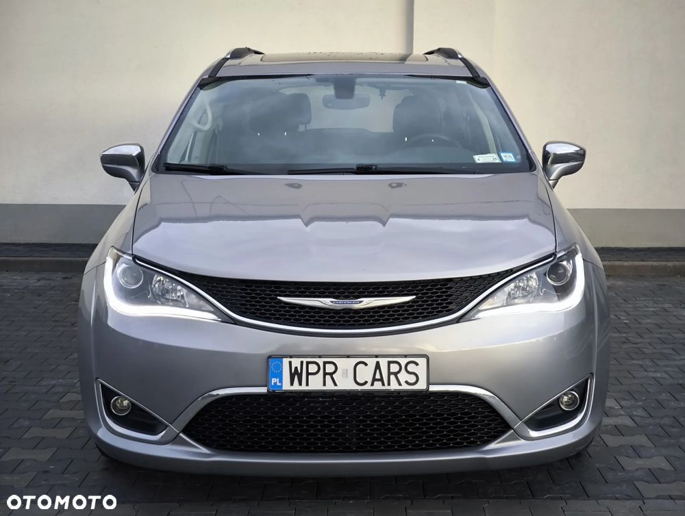Chrysler Pacifica - 7