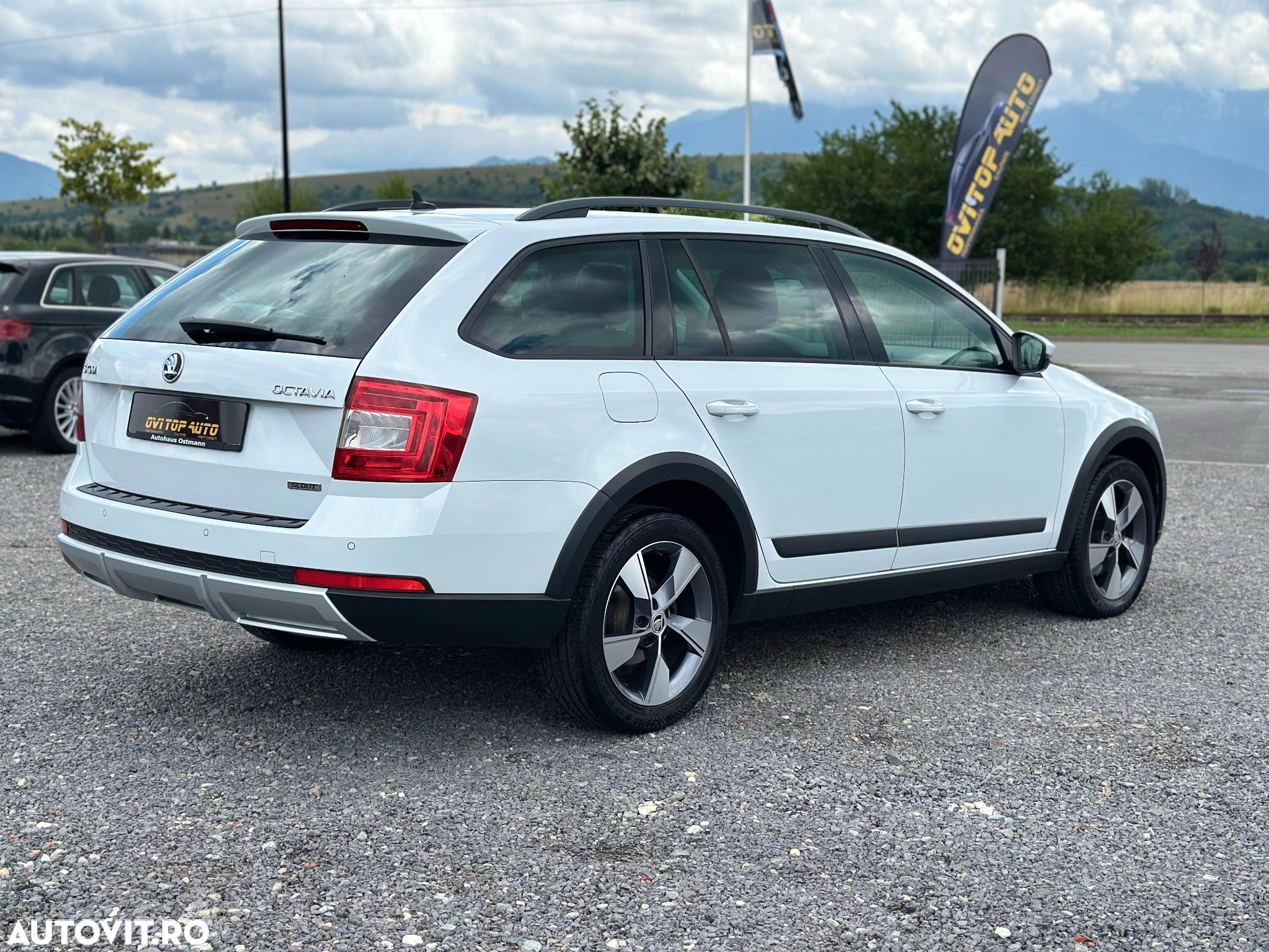 Skoda Octavia 2.0 TDI 4x4 DSG Scout - 6