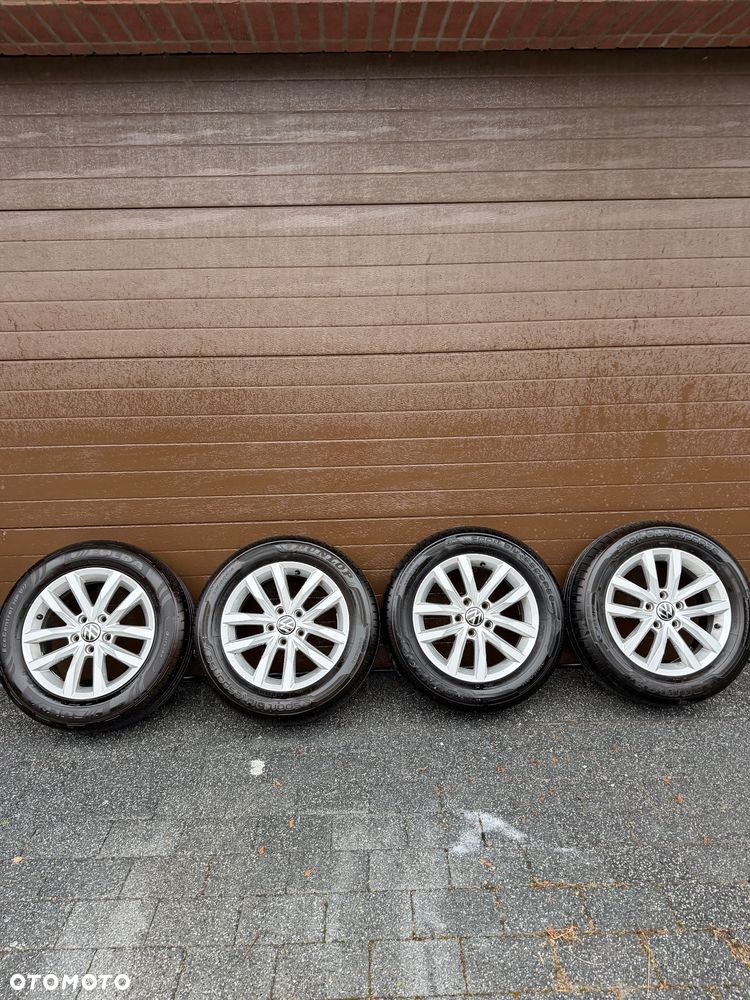 Volkswagen Passat - 16