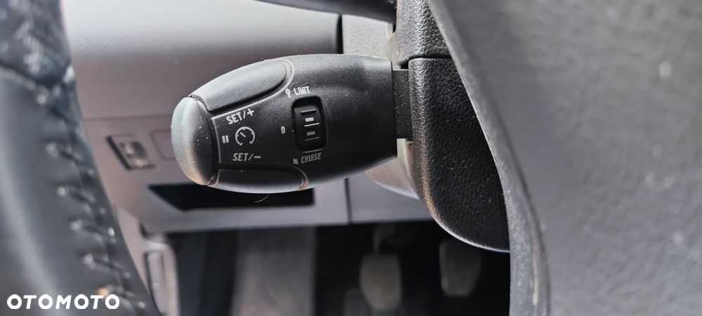 Peugeot 308 HDi FAP 150 Allure - 27