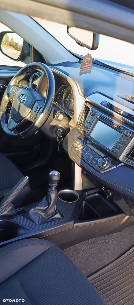 Toyota RAV4 2.0 D-4D Prestige - 27