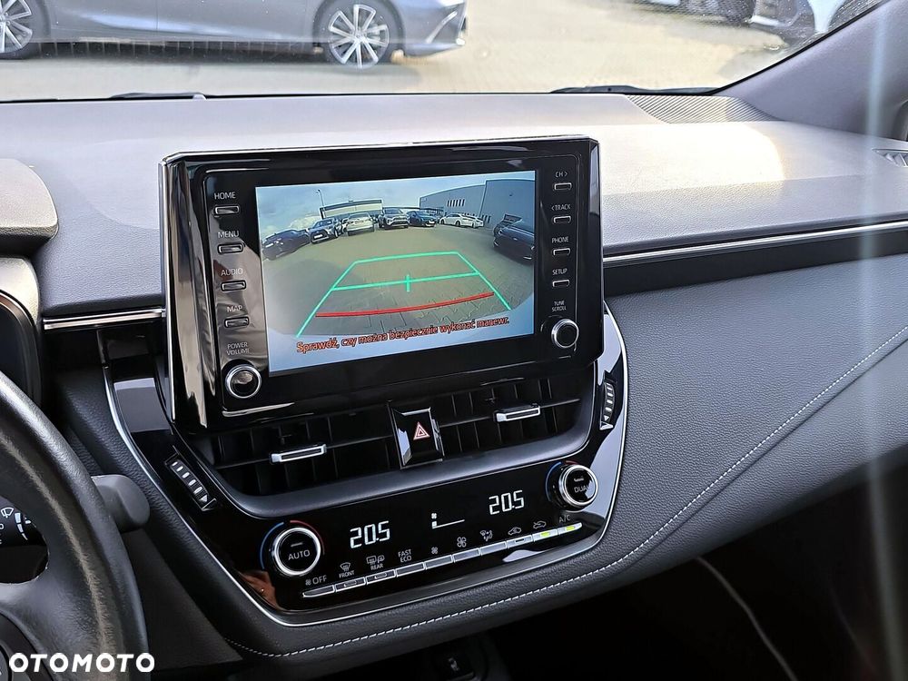 Toyota Corolla 1.8 Hybrid Comfort - 17