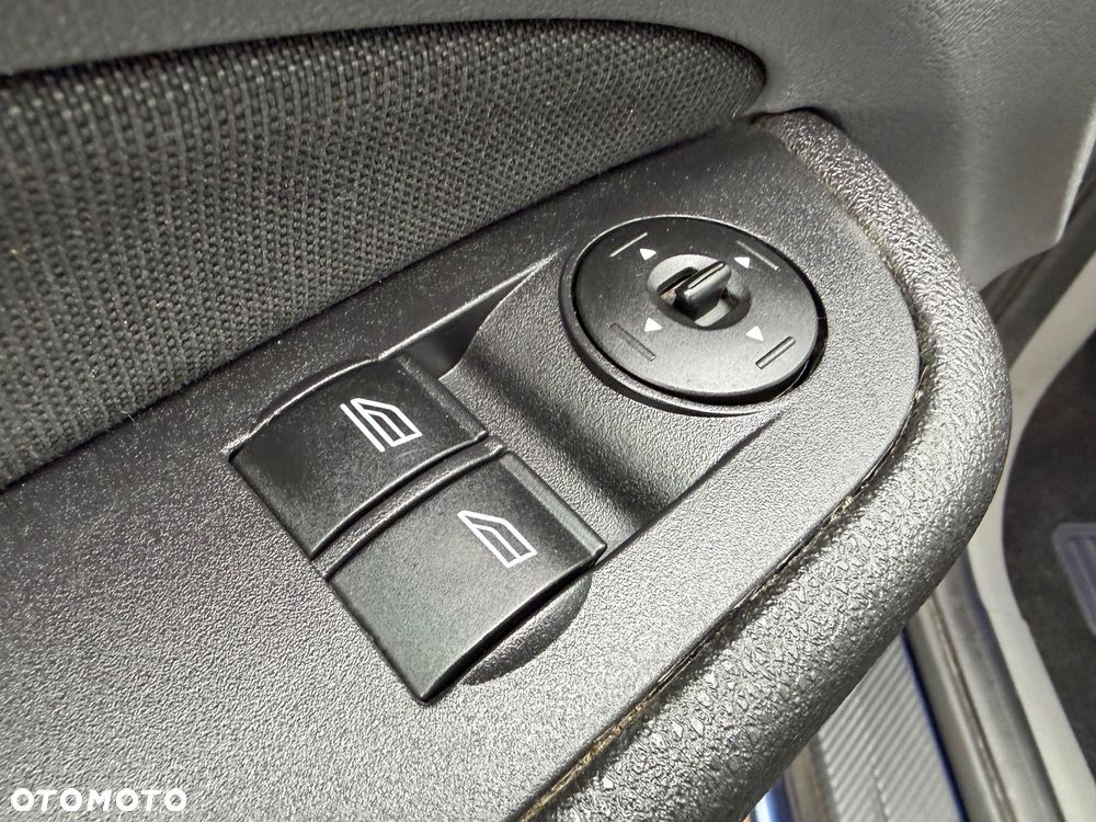 Ford Focus 1.6 TDCi Platinium X - 29