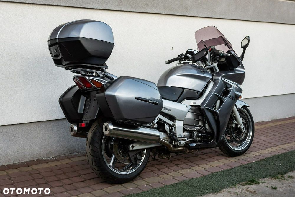Yamaha FJR - 4