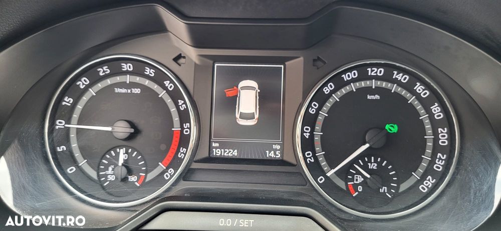 Skoda Octavia 2.0 TDI 4x4 DSG Scout - 18