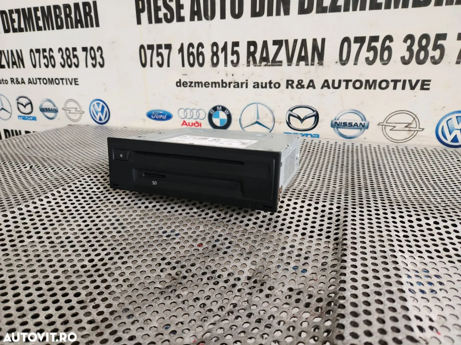 Unitate Navigatie Multimedia MIB II Vw Polo T-Roc T-Cross Golf Crafter Cod 3QC Dezmembrez Vw T-Roc - 3