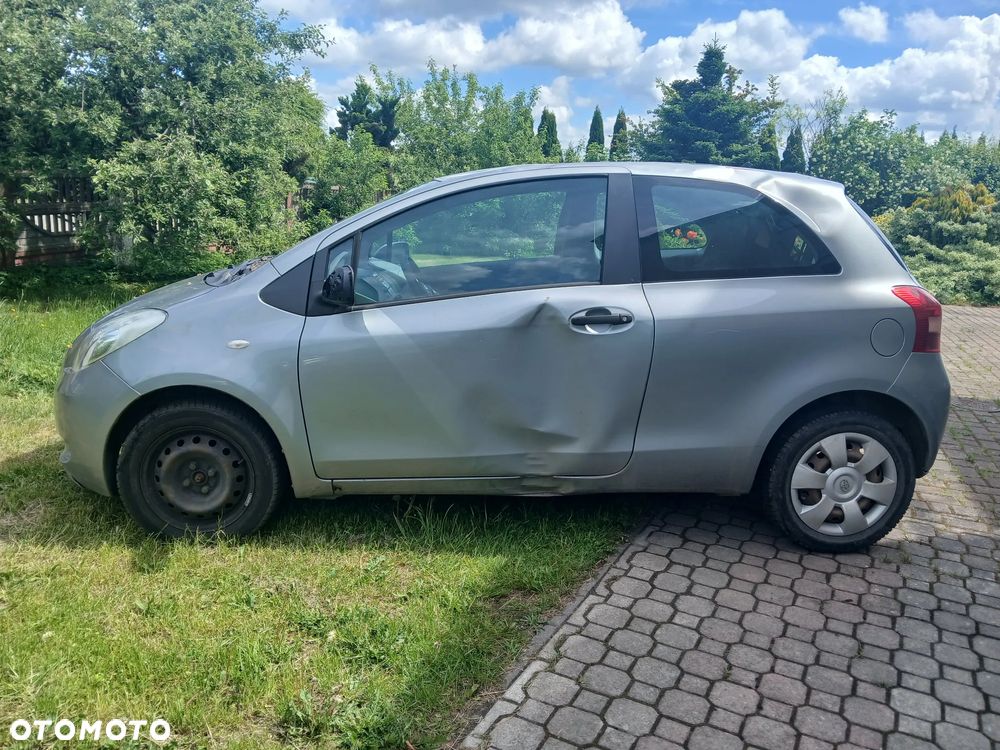 Toyota Yaris 1.0 VVT-i Luna - 2
