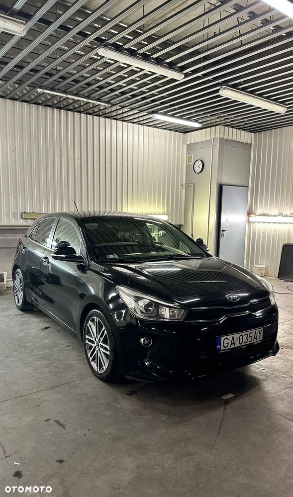 Kia Rio - 1