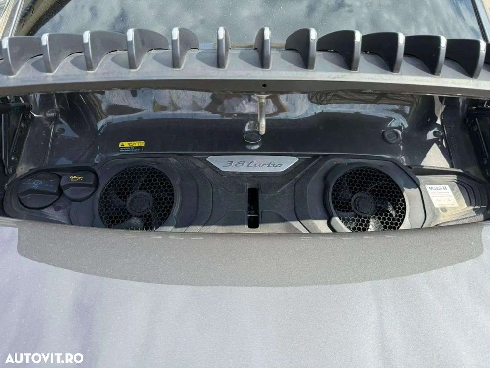 Porsche 911 Turbo - 21