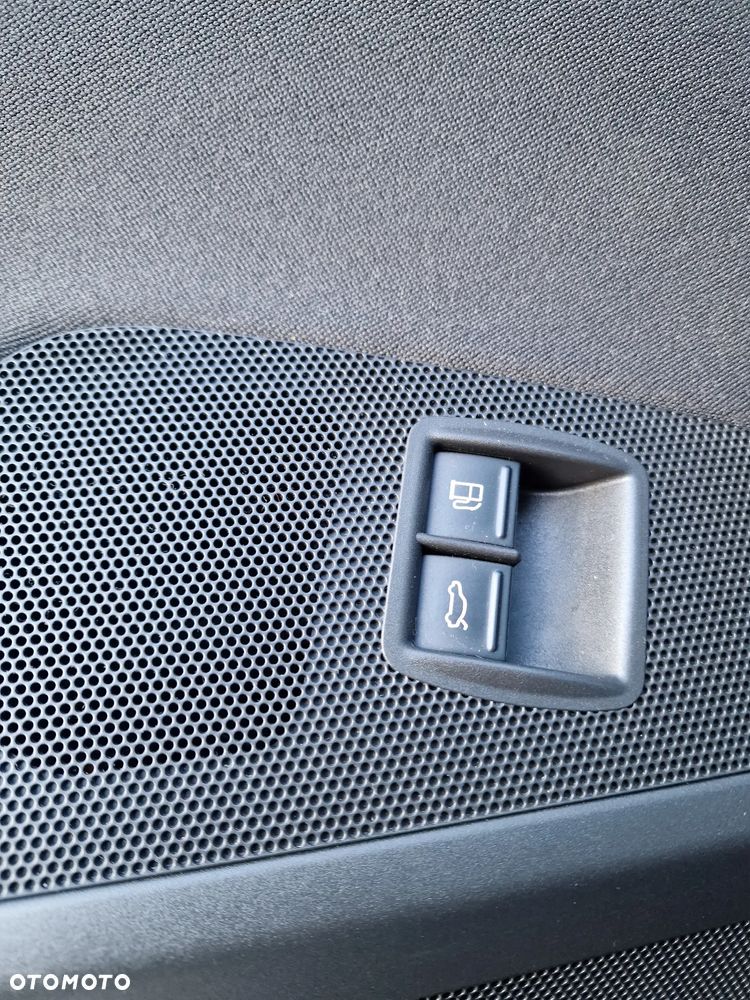 Volkswagen Passat CC 1.8 TSI Individual - 35