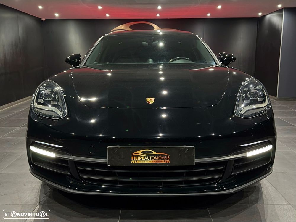 Porsche Panamera Sport Turismo 4 E-Hybrid - 2