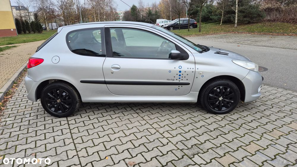 Peugeot 206 plus - 11