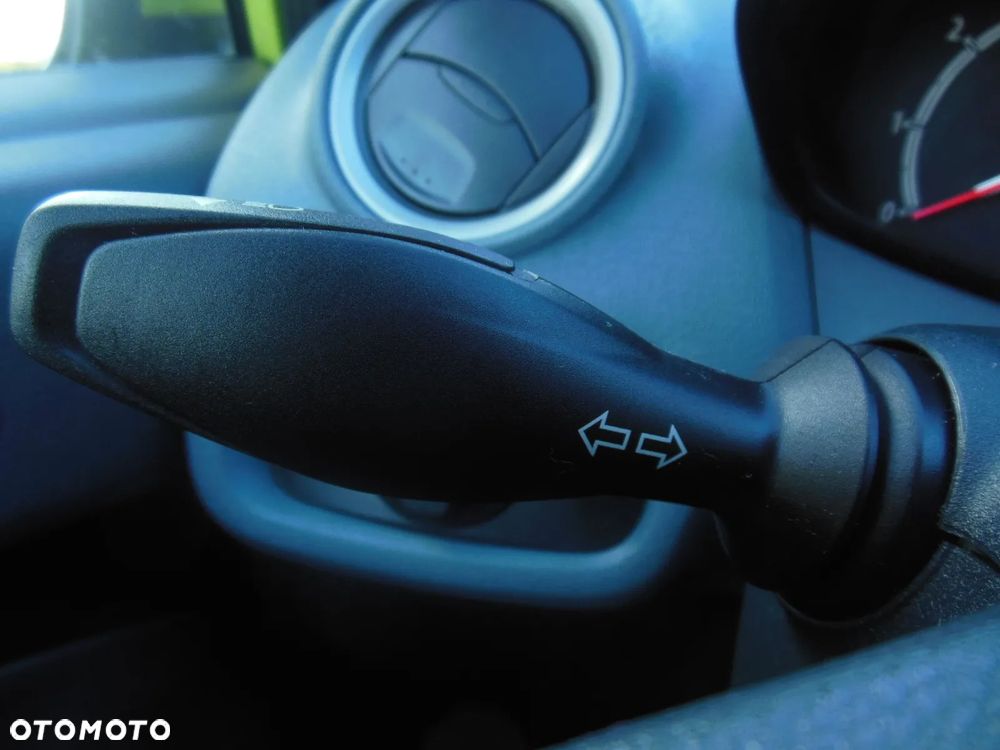 Ford Fiesta 1.25 Champions Edition - 11