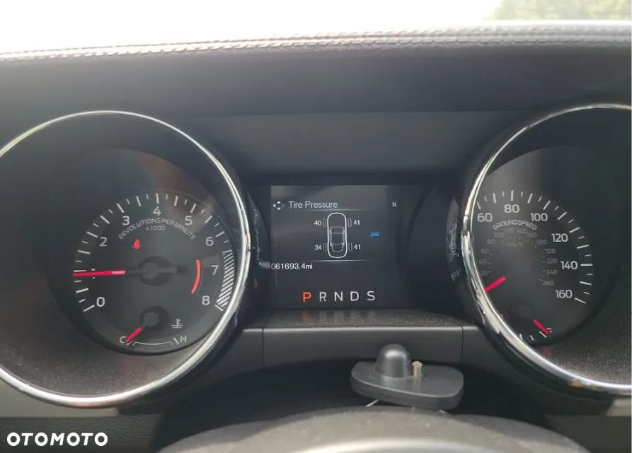 Ford Mustang 5.0 V8 GT - 9