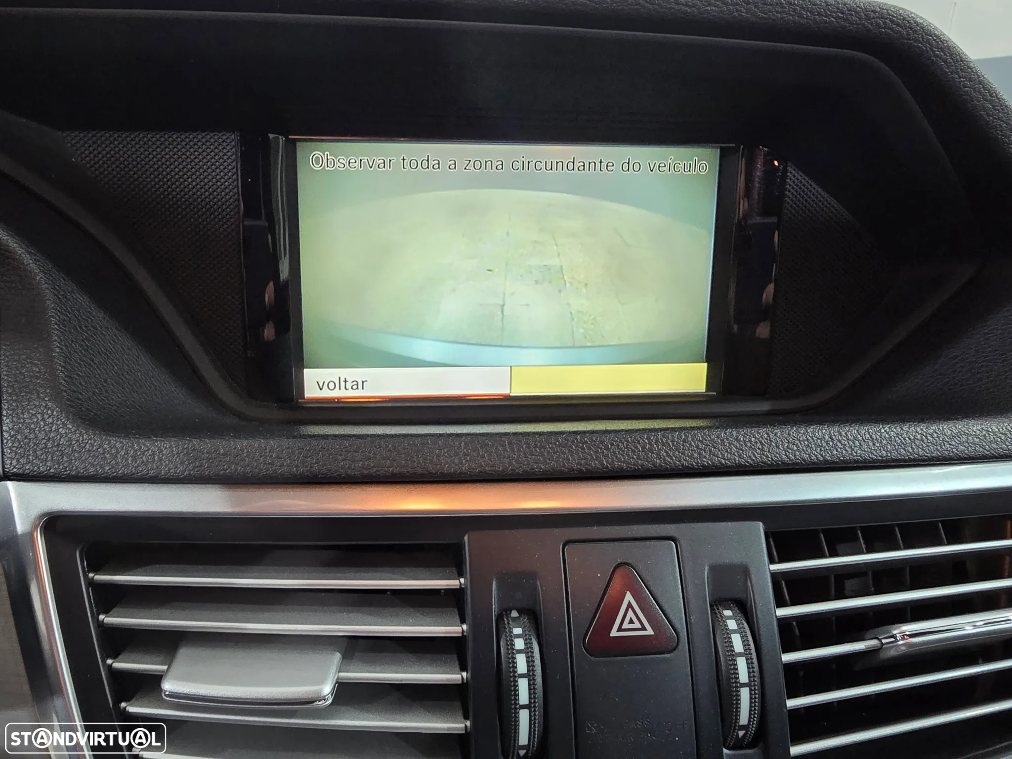 Mercedes-Benz E 250 CDi Avantgarde BlueEfficiency Auto. - 23