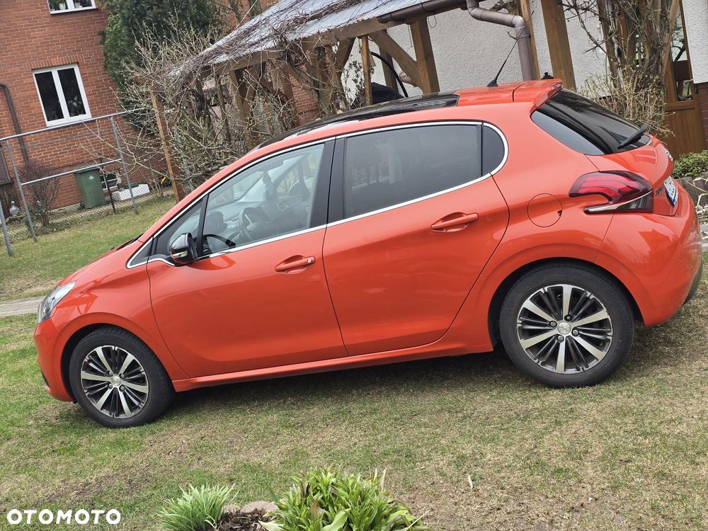 Peugeot 208 - 3