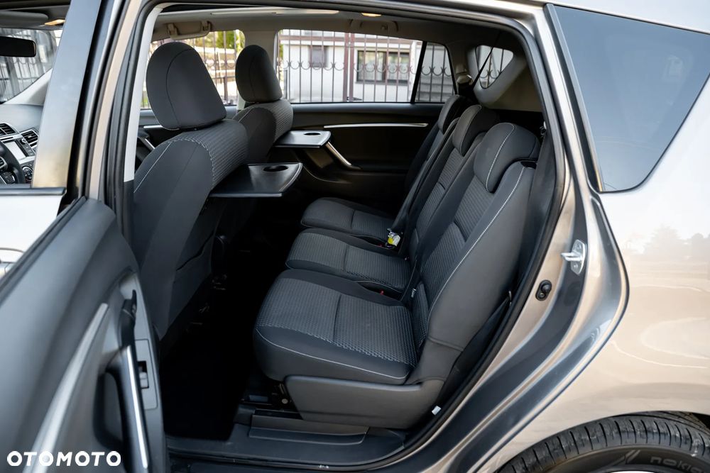 Toyota Verso 1.8 7-Sitzer Executive - 29