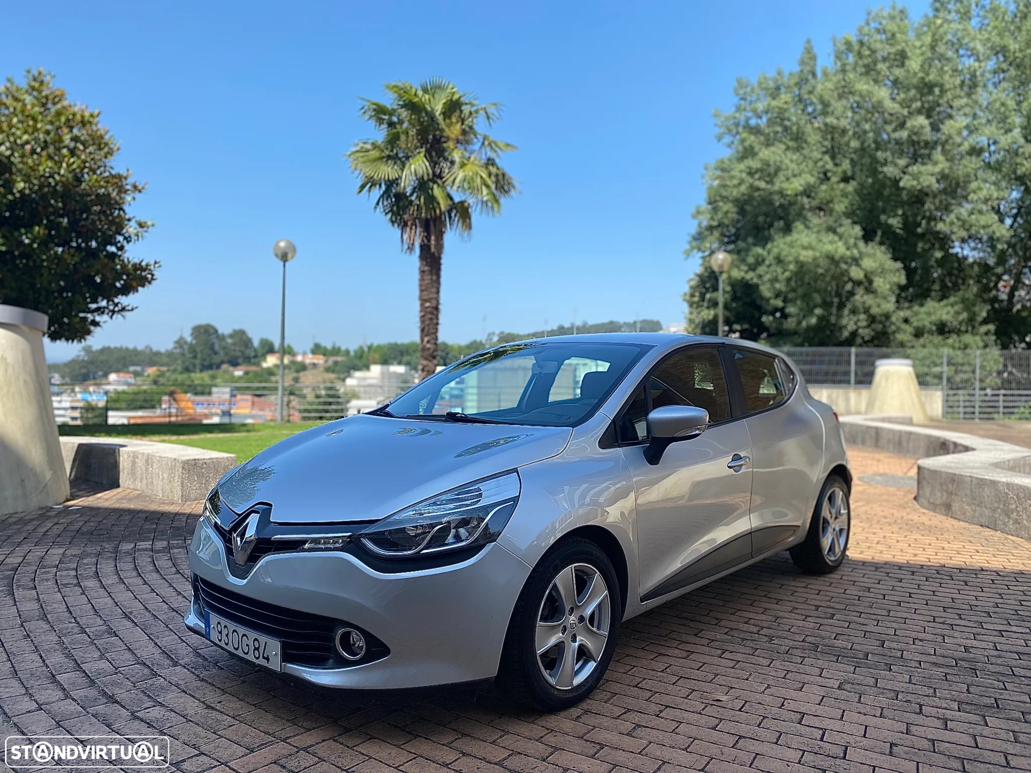 Renault Clio 1.5 dCi Dynamique S - 2