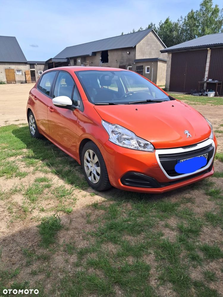 Peugeot 208 - 1