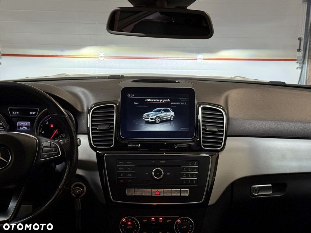 Mercedes-Benz GLE 250 d 9G-TRONIC AMG Line - 13