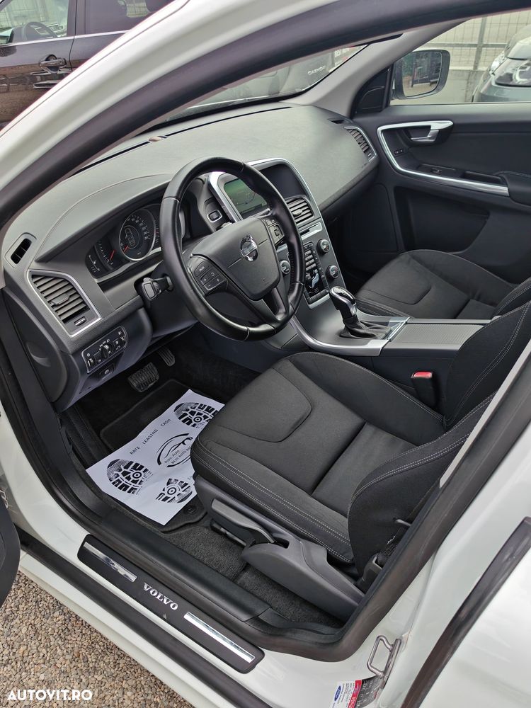 Volvo XC 60 D3 Geartronic Momentum - 8