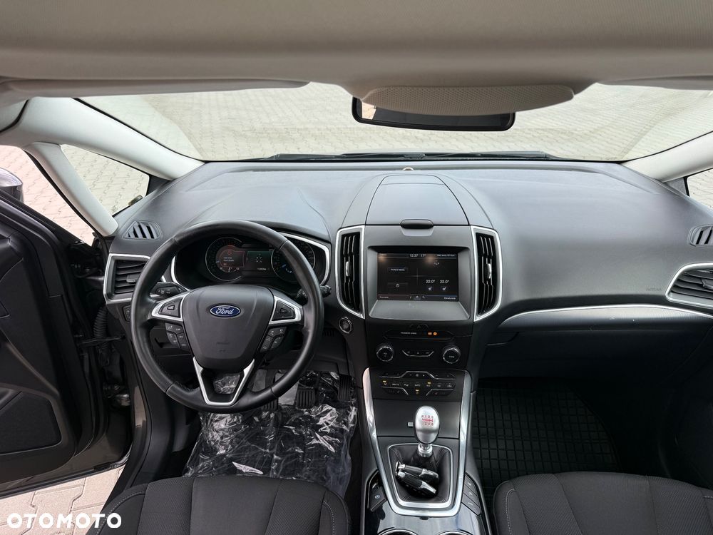 Ford S-Max 1.5 EcoBoost Titanium - 25
