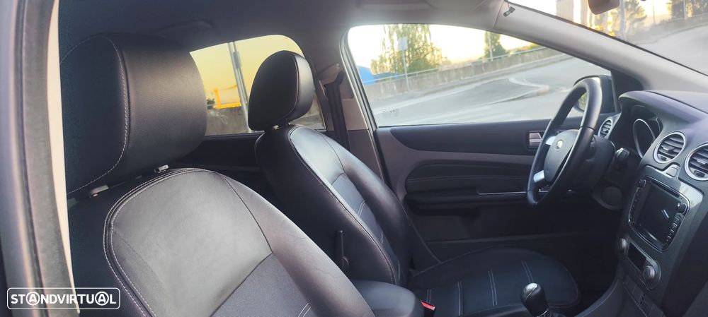 Ford Focus 1.6 TDCi Titanium - 19