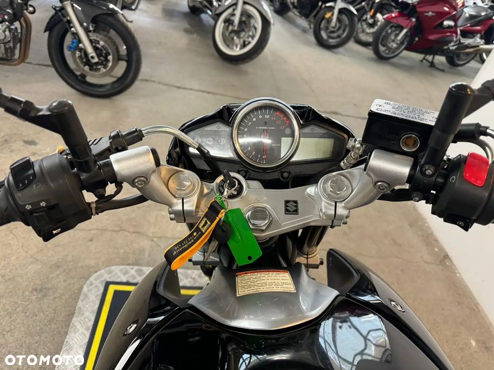 Suzuki GW 250 - 21