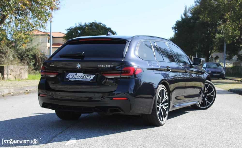 BMW 540 d xDrive Pack Desportivo M Auto - 8