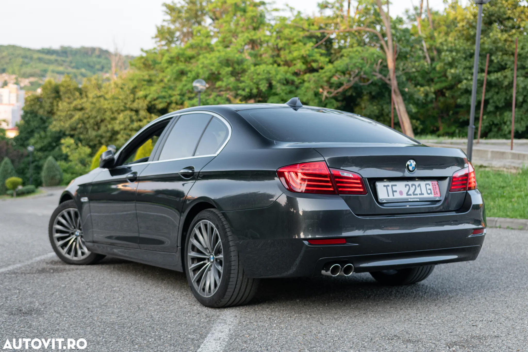 BMW Seria 5 520d Aut. Sport Line - 15