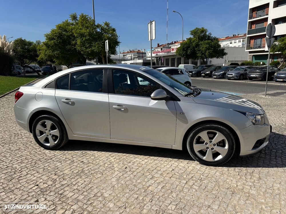 Chevrolet Cruze 2.0 VCDi LT - 12