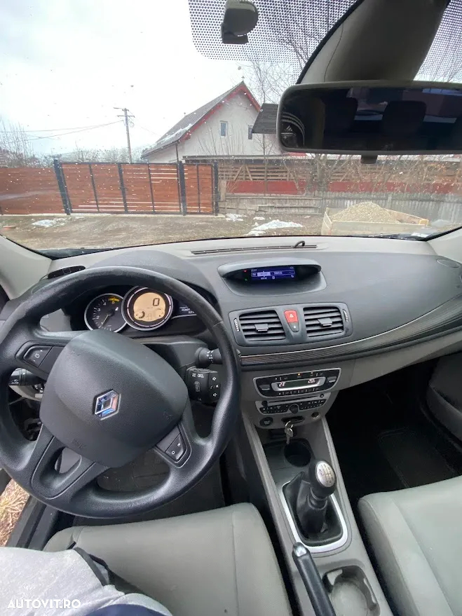Renault Megane 1.5 dCi Dynamique - 6