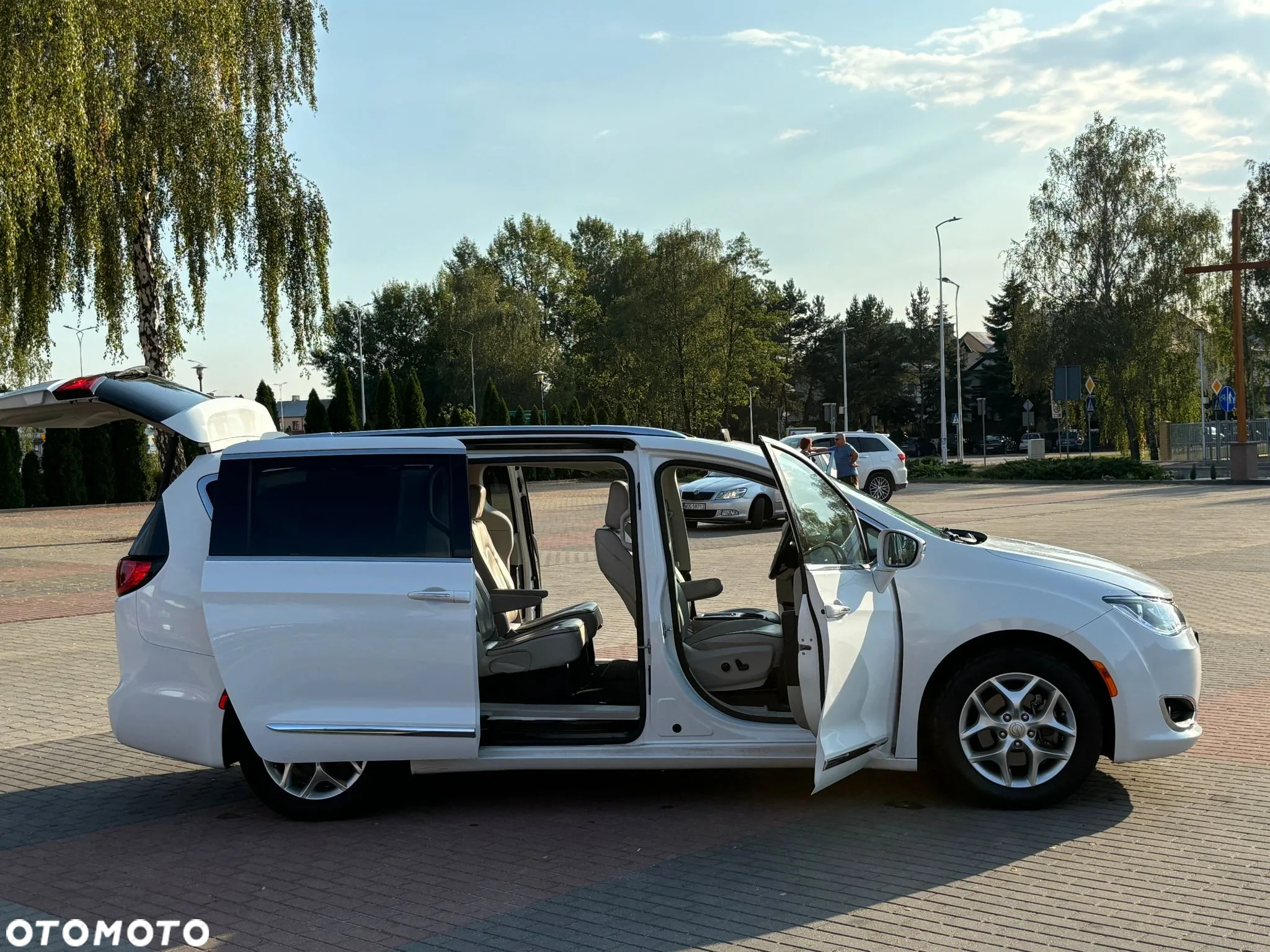 Chrysler Pacifica - 14