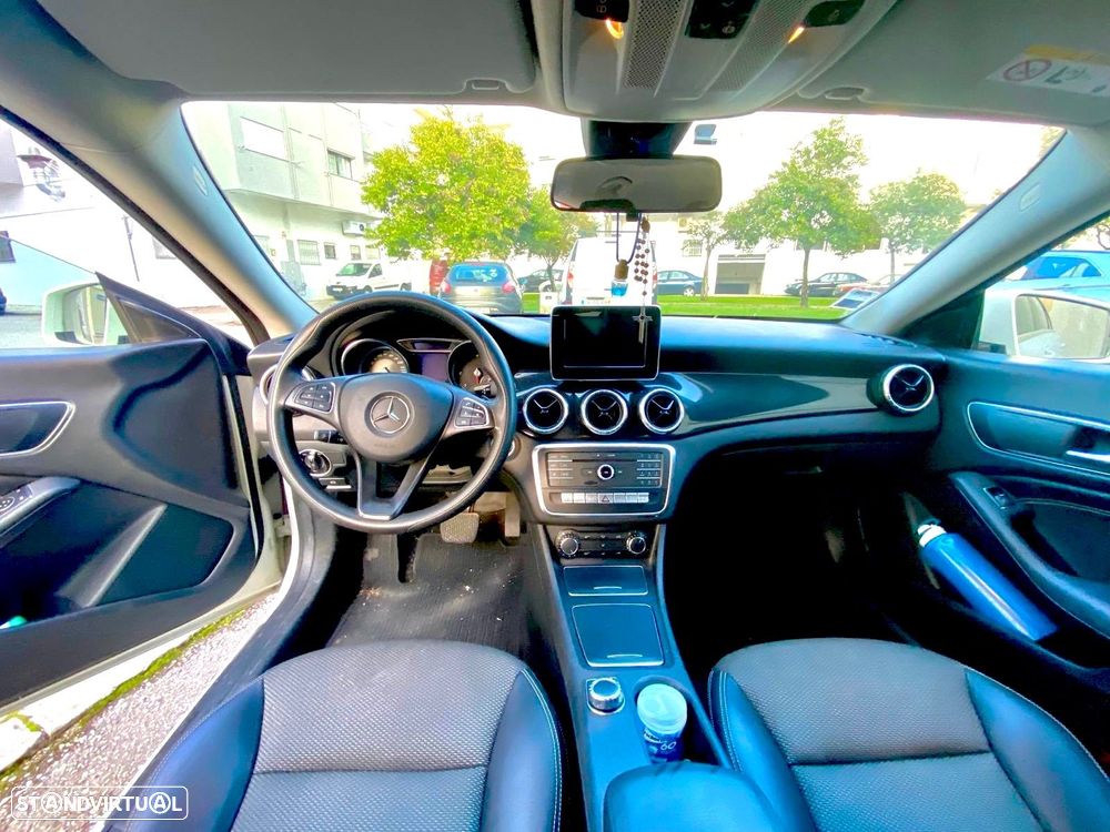 Mercedes-Benz CLA 180 d Shooting Brake Urban Aut. - 3