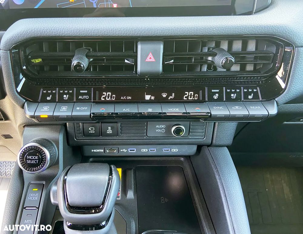 Toyota Land Cruiser 2.8l D-4D 204 CP A/T 7 locuri Executive - 32