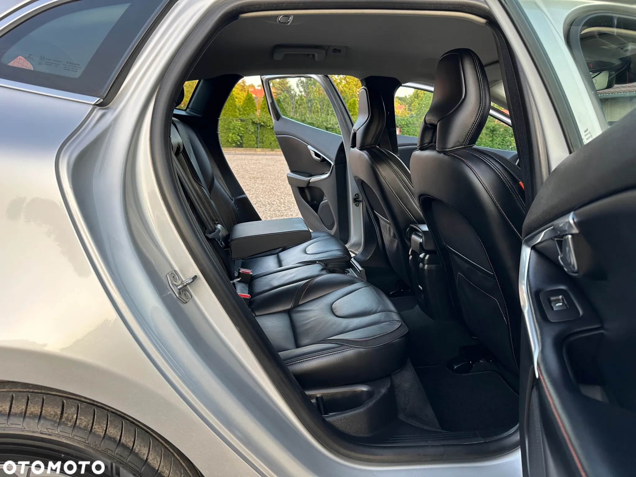 Volvo V40 Cross Country D2 Drive-E Ocean Race - 30