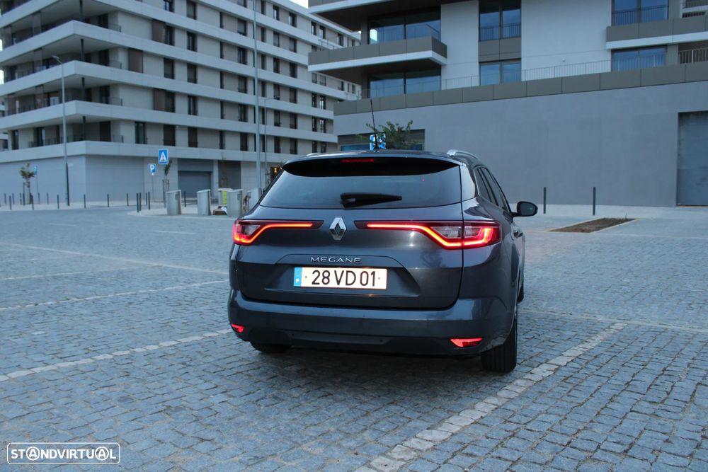 Renault Mégane Sport Tourer 1.5 dCi Limited - 17
