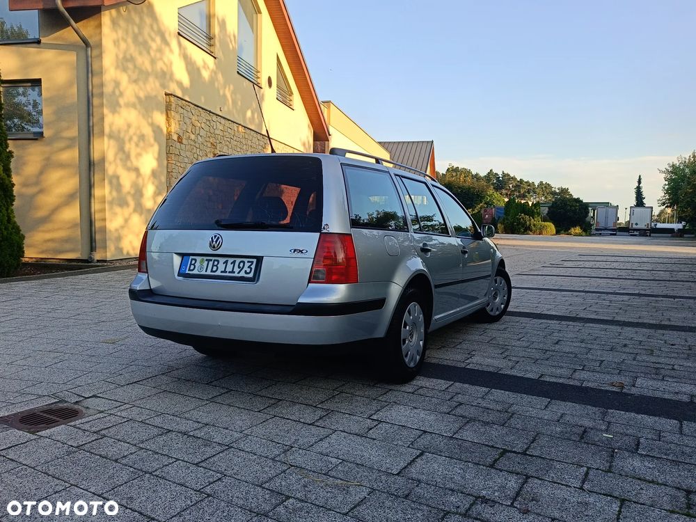 Volkswagen Golf 1.6 Comfortline - 9