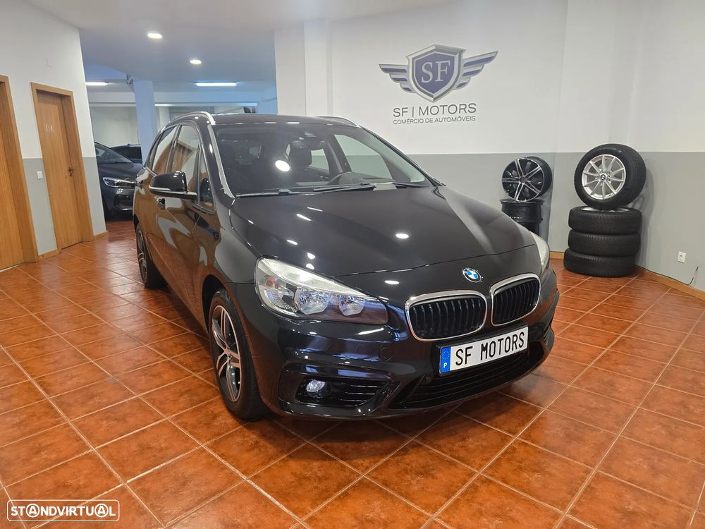 BMW 218 Active Tourer d Aut. Sport Line - 2