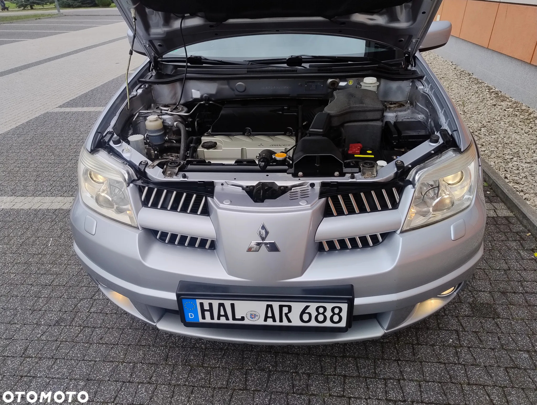 Mitsubishi Outlander 2.4 Automatik Dakar - 22