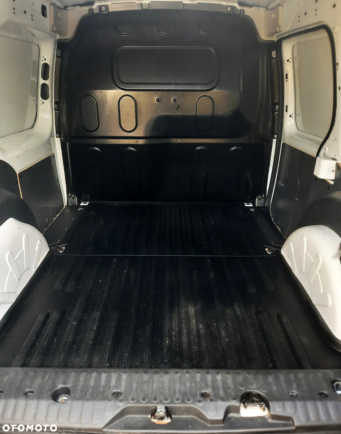 Mercedes-Benz Citan W415 Tourer 1,5 108 CDI 75KM - 4