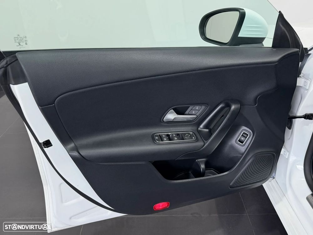 Mercedes-Benz CLA 180 d Progressive Aut. - 19