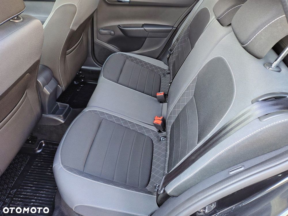 Skoda Fabia 1.0 TSI Ambition - 11