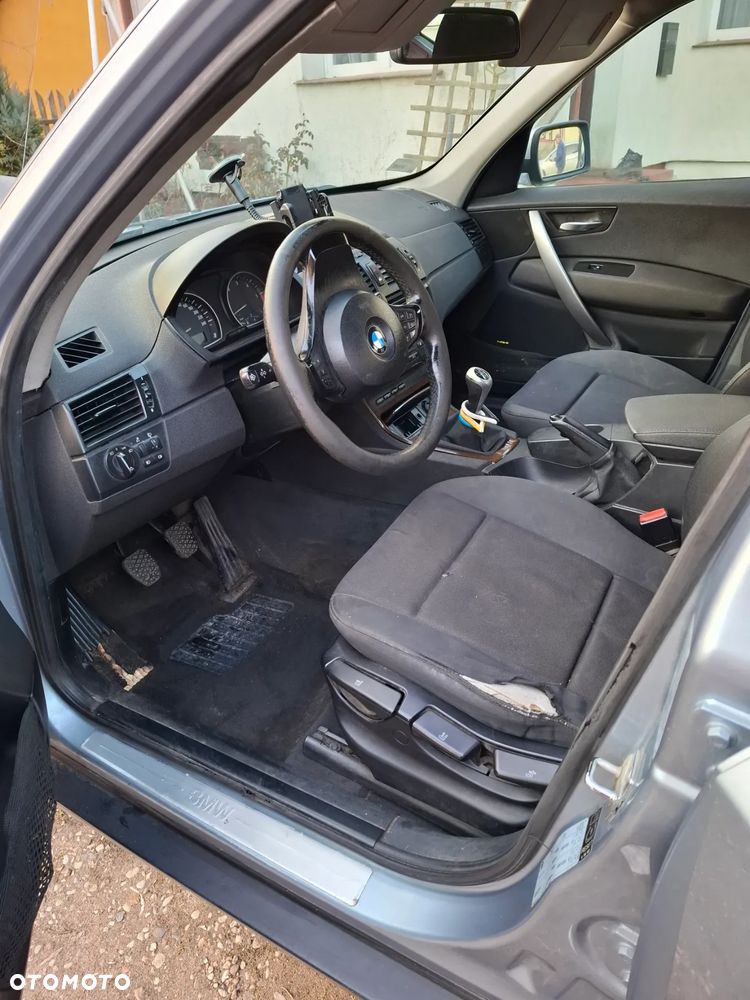 BMW X3 2.0d - 8