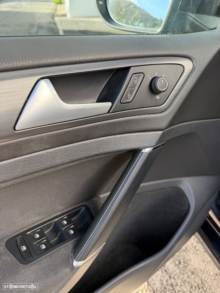 VW Golf 1.6 TDI Trendline - 22