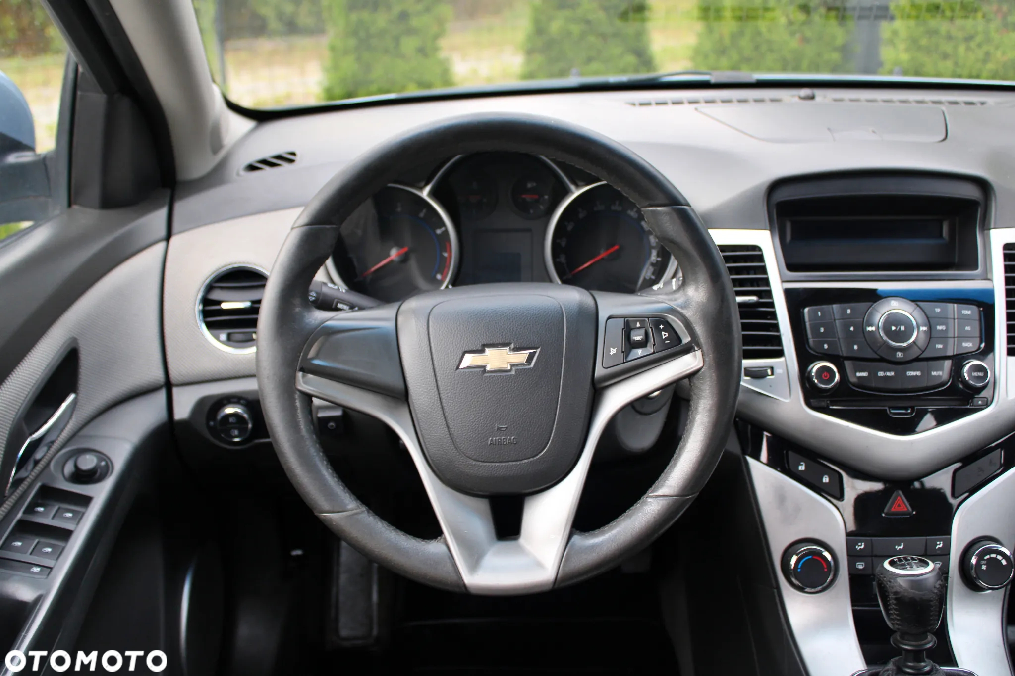 Chevrolet Cruze 1.6 LS - 30
