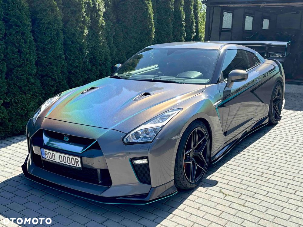 Nissan GT-R Prestige - 2