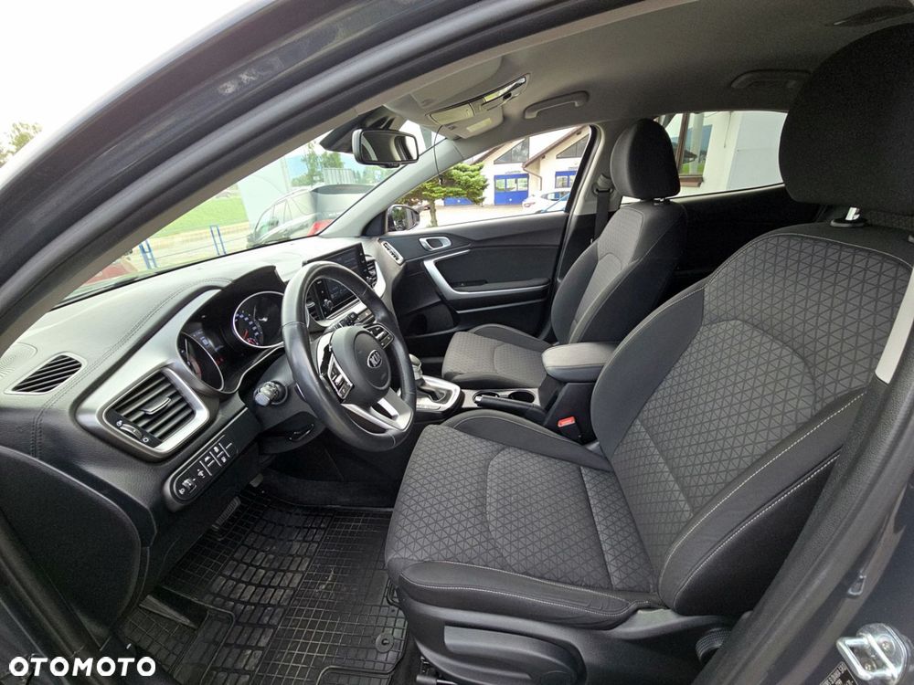 Kia XCeed - 9