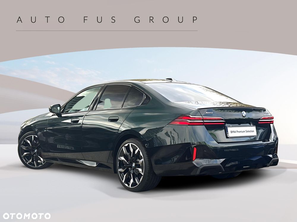 2026 BMW Seria 5, photograph 4